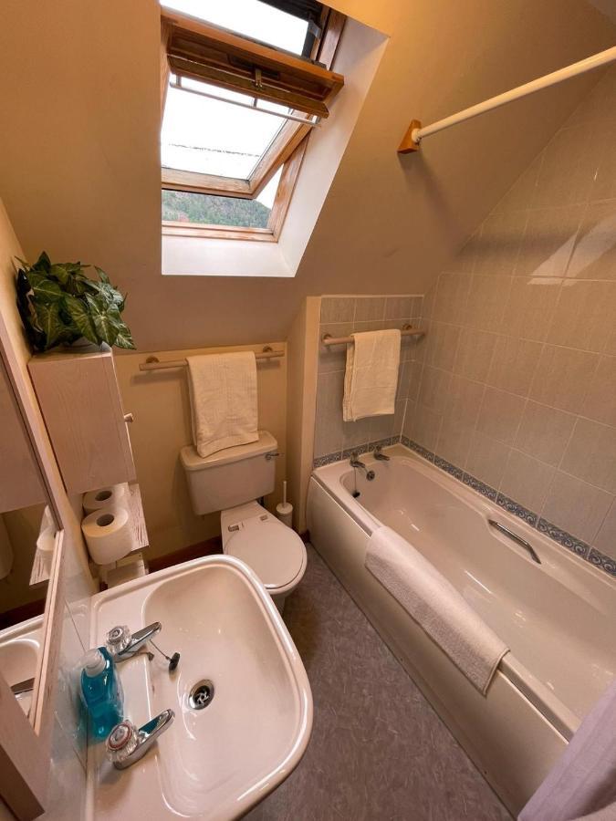 Lovely And Spacious 2Bd Holiday Retreat Ballater Buitenkant foto